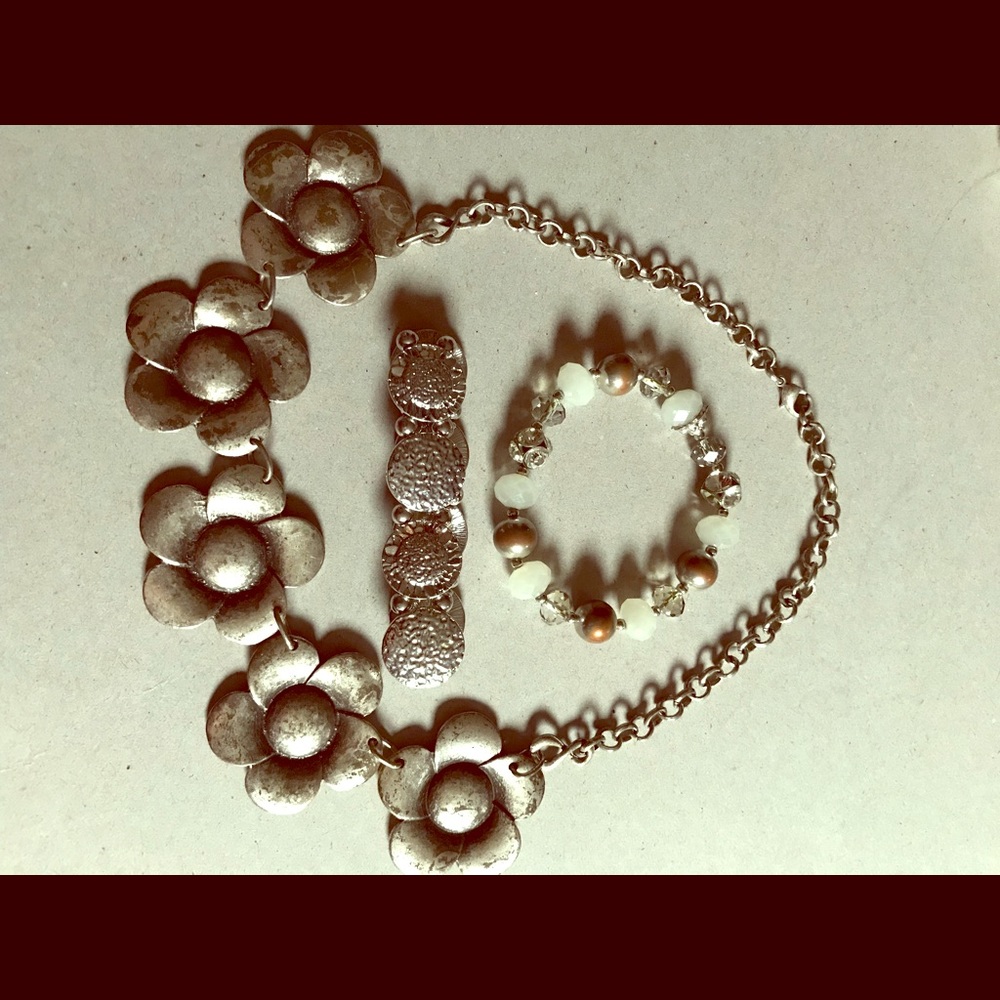 Flower Silver Necklace 2 Silver bracelets